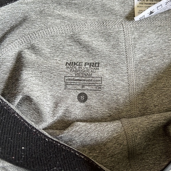Nike Pro shorts - Picture 3 of 3